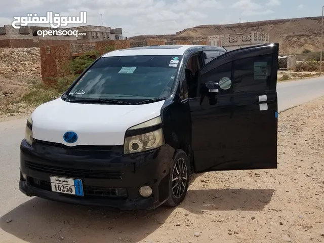 Used Toyota Voxy in Al Mukalla