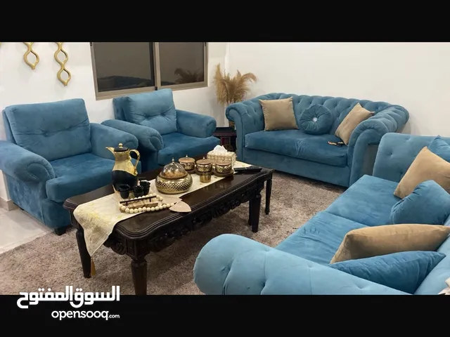 طقم كنب بحالة جيدة جيدا