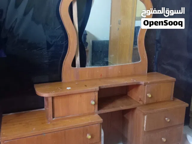 ميز تواليت صاج اصلي نضيف وحلو تابع الوصف