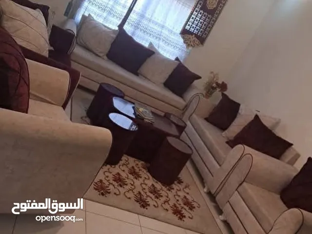 طقم غرفه ضيوف بحاله الجديد فقط 100دينار