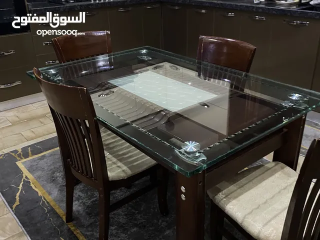 طاوله للبيع