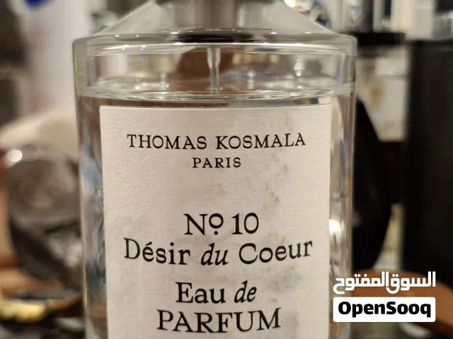 للبيع عطرين رجالي شبه جدد