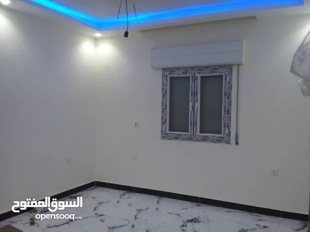 200 m2 4 Bedrooms Apartments for Sale in Benghazi Al-Sayeda A'esha
