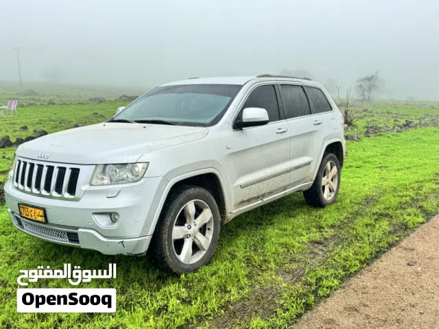 Used Jeep Grand Cherokee in Al Dakhiliya