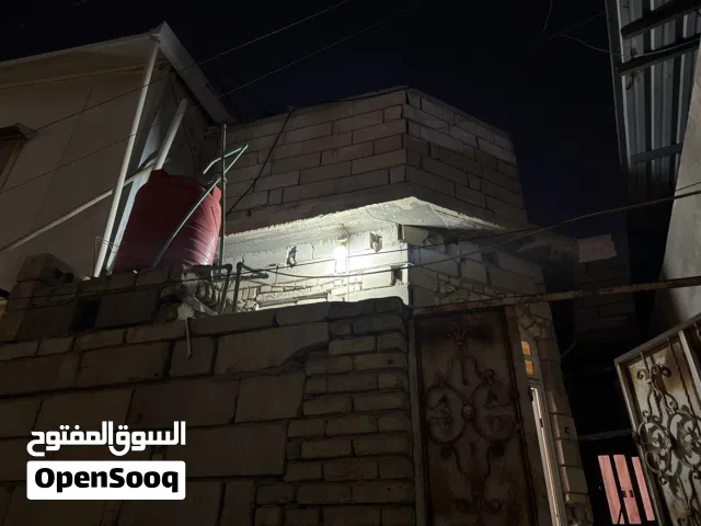 بيت للبيع بمنطقة التحسينية فرع عن الشارع العام