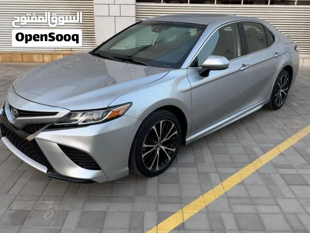 2019 تويوتا كامري SE