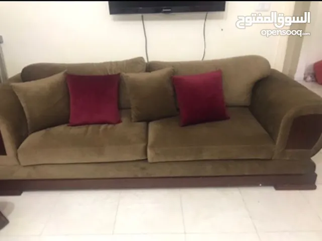 كنب للبيع بحالة الوكاله