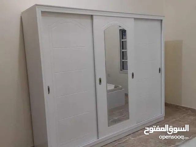 نحن نبيع جميع أنواع المراتب الجديدة، والسرير، والخزانة، والأريكة، وخزانة الملابس، ومجموعة غرفة النوم