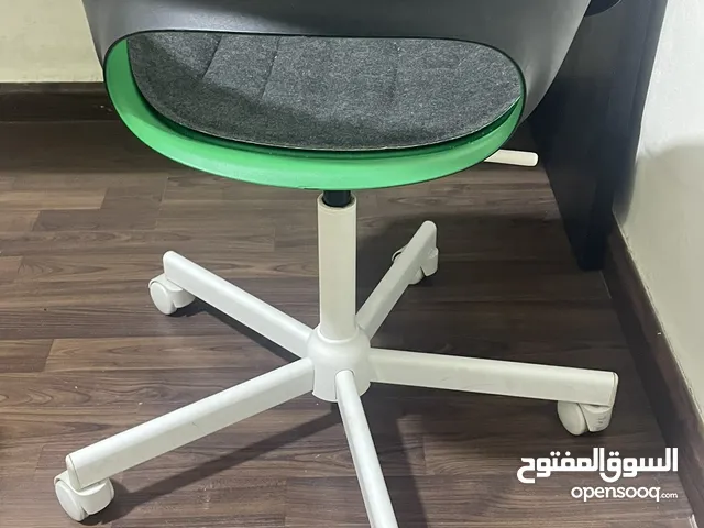 كرسي من ايكيا