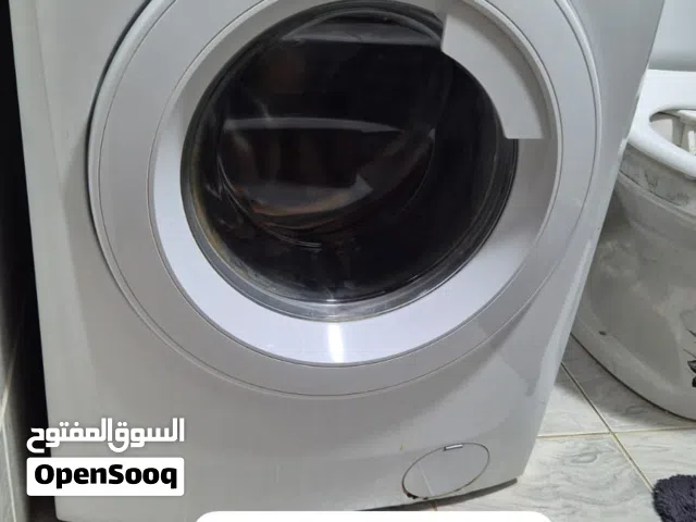 غسالة Electrolux 8 كغ لون أبيض