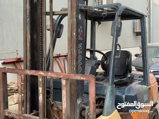 رافعة شوكية 3 طن تويوتا
