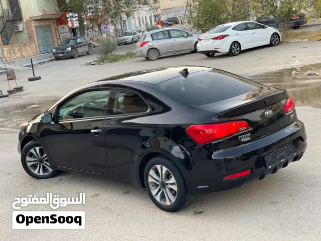 كيا فورتي امريكية موديل2015 للبيع او افري المكان الخمس