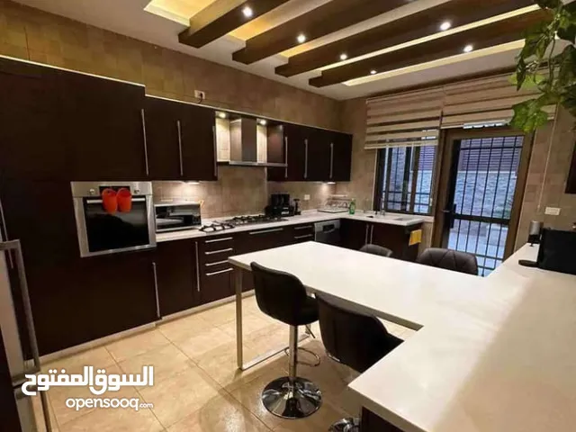 230 m2 3 Bedrooms Apartments for Rent in Amman Al Kursi