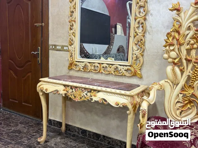 قنصله وكرسي عدد 2 للبيع