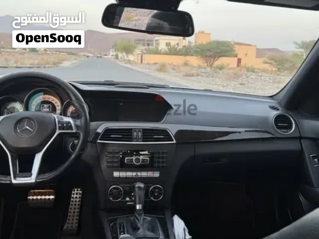 2012 مرسيدس بنز الفئة-C C 200