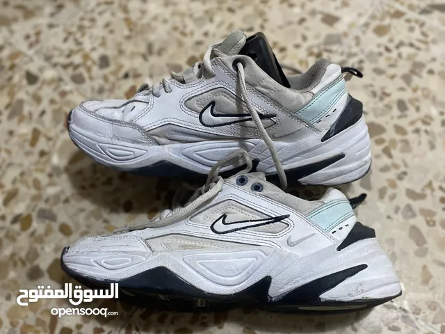 39 Sport Shoes in Baghdad