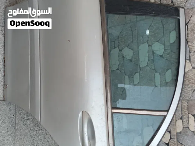 باب خلفي يمين مرسيدس كاكاويه