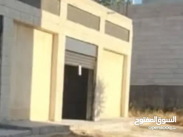 مخازن عدد 2 ونص للبيع