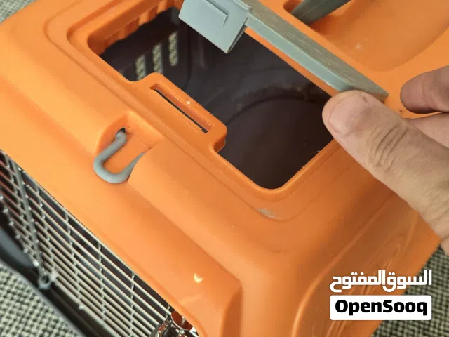قفص للقطه متنقل قفص تنقل للقطط والحيوانات الصغيره Dog and cats carrier cage in perfect condition