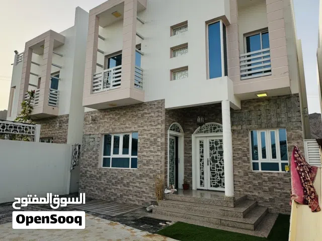 فيلا للبيع مع الاثاث في العامرت بالقرب من العقبة