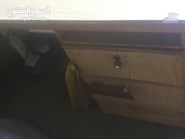مكتب مدير عام خشب وكرسي مدير كبير جلد مستعمل