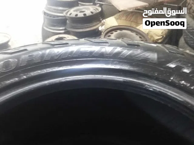 إطارات مستعملة للبيع