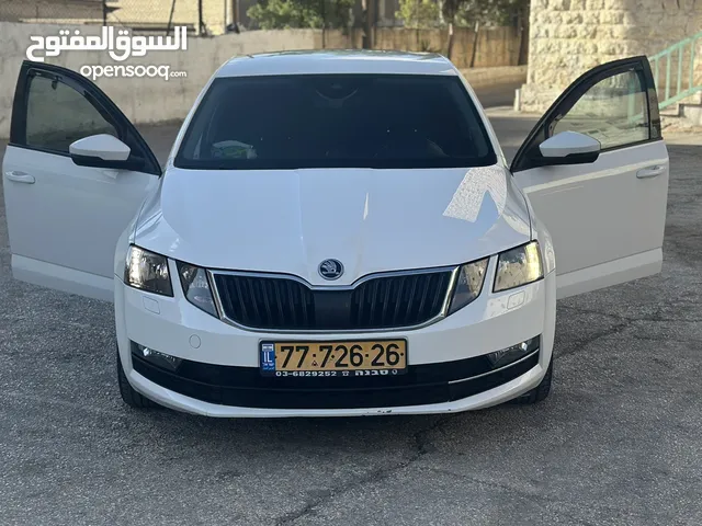 سكودا اوكتافيا 2019 ماشيه 332 الف كيلو رخصه ل شهر 6/2026