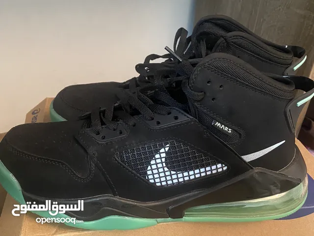 Nike Sport Shoes in Central Governorate