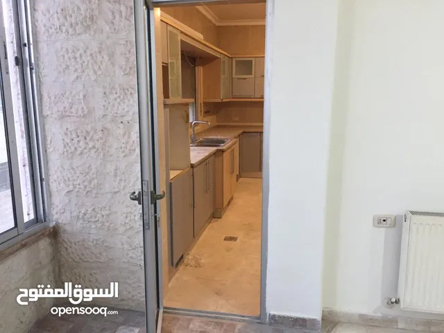 226m2 4 Bedrooms Apartments for Sale in Amman Khalda