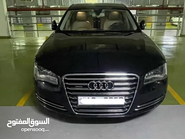 اودي A8 2012 ماشيه 60 الف كيلو فقط