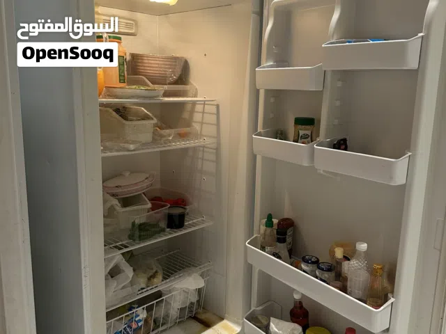 للبيع ثلاجه وفريزر عمودي