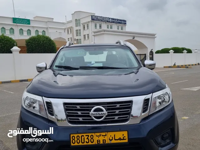 Nissan Navara LE in Al Batinah