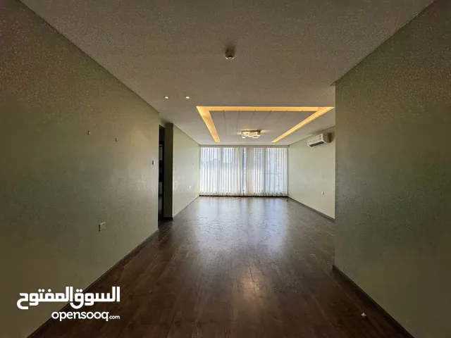 3 bedrooms + maid’s room apartment for rent with unlimited ewa Janabiya