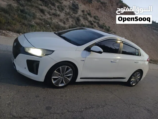 2017 هيونداي ايونيك 5
