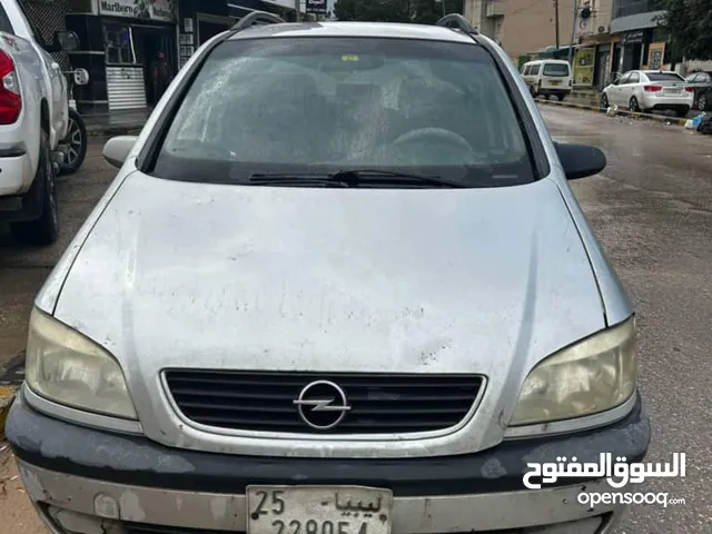 Used Opel Zafira in Tripoli