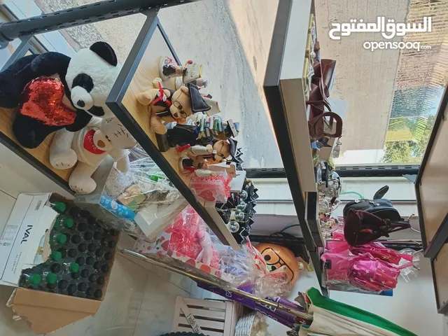 محل توزيعات وهدايا للبيع
