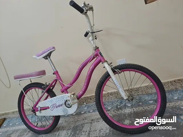 دراجة قياس 20 للبنات أمورها طيبه الحمدلله  Cycle for kids size 20 all perfect