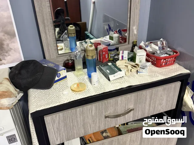 اثاث للبيع