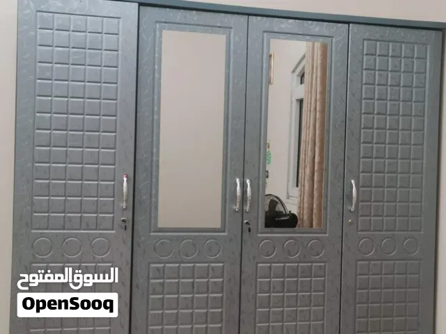 4 door cupboard