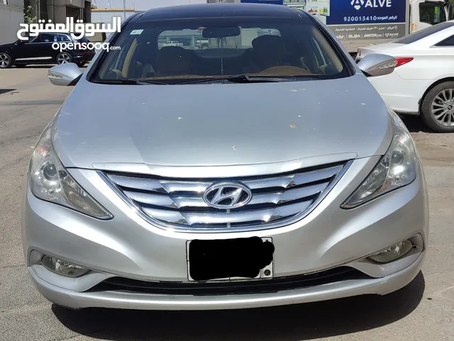 Hyundai Sonata 2012 Full Option Vehicle Is In Excellent Condition