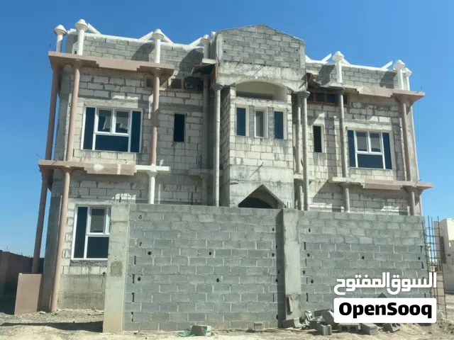 645 m2 More than 6 bedrooms Townhouse for Sale in Al Dhahirah Ibri