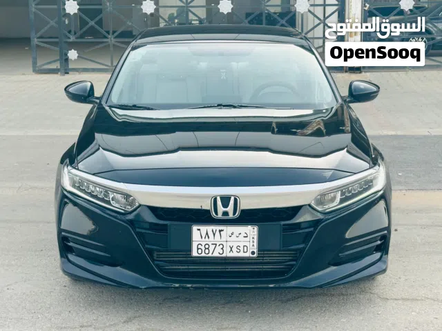 2018 هوندا اكورد Standard