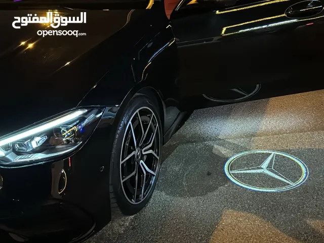 مرسيدس سي 300