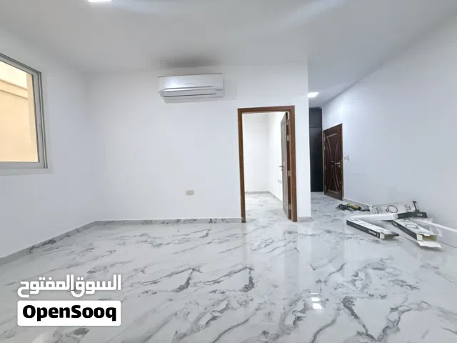 غرفتين وصالة للإيجار اول ساكن مدينة الرياض جنوب الشامخة