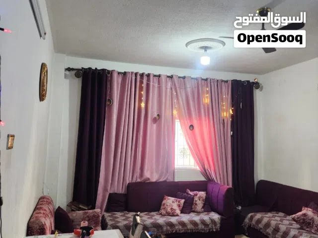 شقه البيع تجاريه  حي رمزي