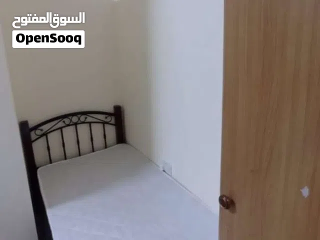 سرير مع المرتبه ودولاب