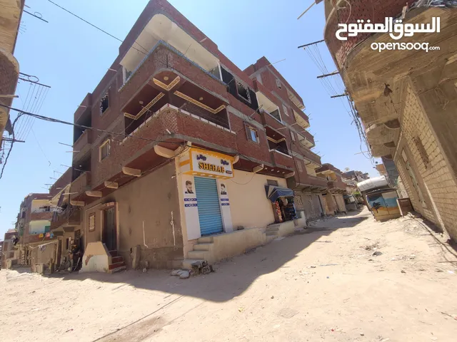 منزل للبيع مساحه 150متر فيها 5شققه
