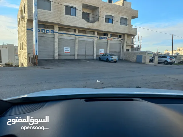 Unfurnished Warehouses in Ramallah and Al-Bireh Beitunia