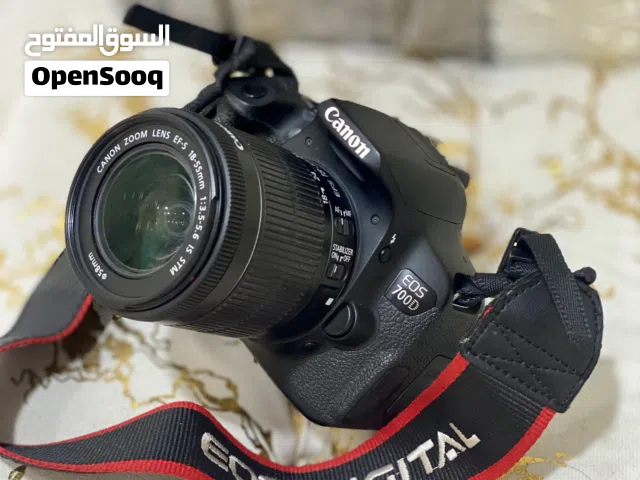 كاميرا كانون d700