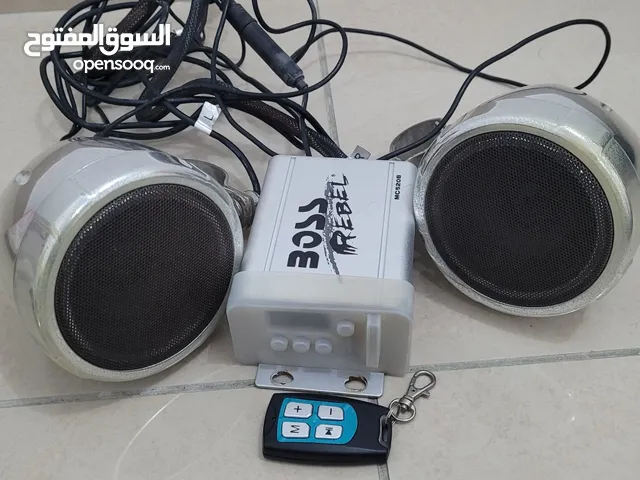 Boss Rebel MC520B speakers